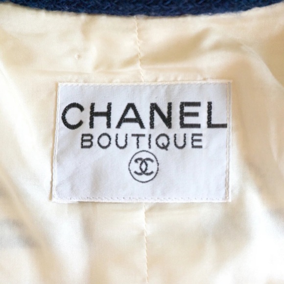 Rare 1980s Chanel Vintage Gold Clover Skirt Suit - Picture 7 of 8